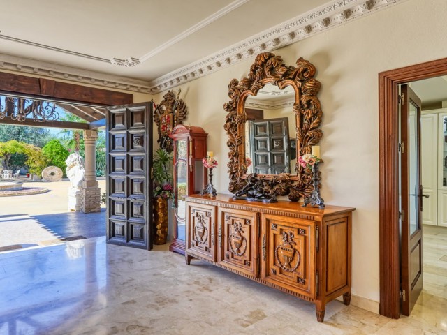 Villa avec 8 Chambres  à Alhaurín de la Torre