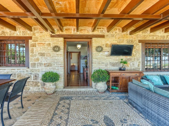 Villa avec 8 Chambres  à Alhaurín de la Torre