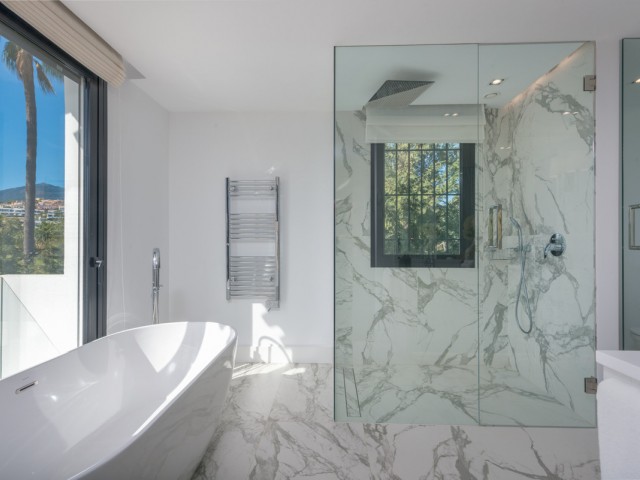 7 Slaapkamer Villa in Nueva Andalucía
