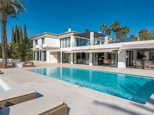 7 Slaapkamer Villa in Nueva Andalucía