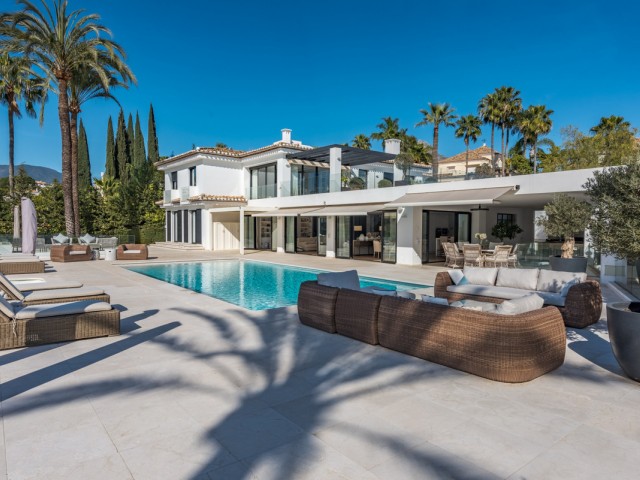 7 Slaapkamer Villa in Nueva Andalucía