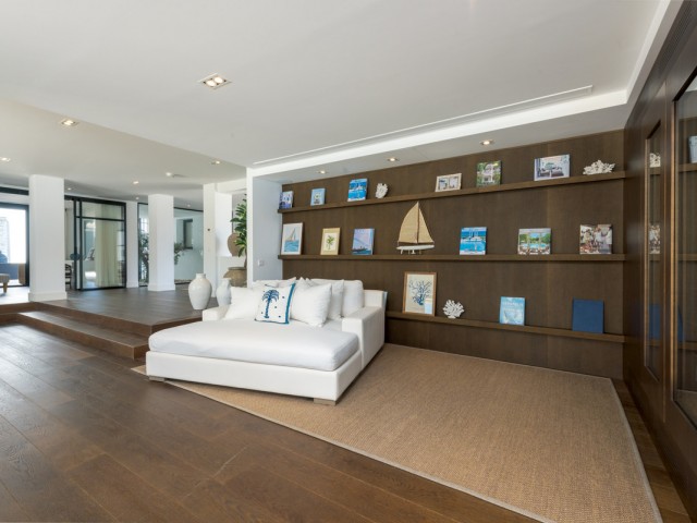 7 Slaapkamer Villa in Nueva Andalucía