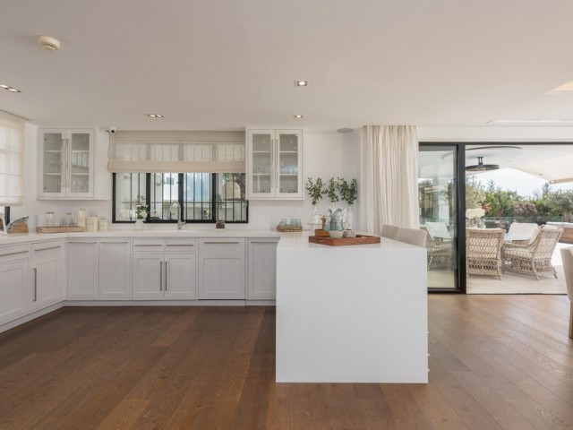 7 Slaapkamer Villa in Nueva Andalucía