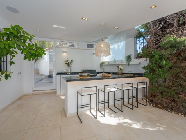 7 Slaapkamer Villa in Nueva Andalucía