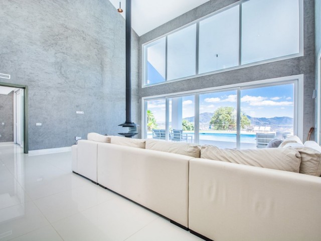 7 Slaapkamer Villa in La Mairena