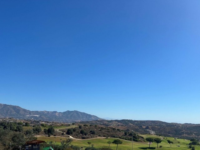 Apartamento con 3 Dormitorios  en La Cala de Mijas