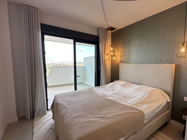 Apartamento con 3 Dormitorios  en La Cala de Mijas