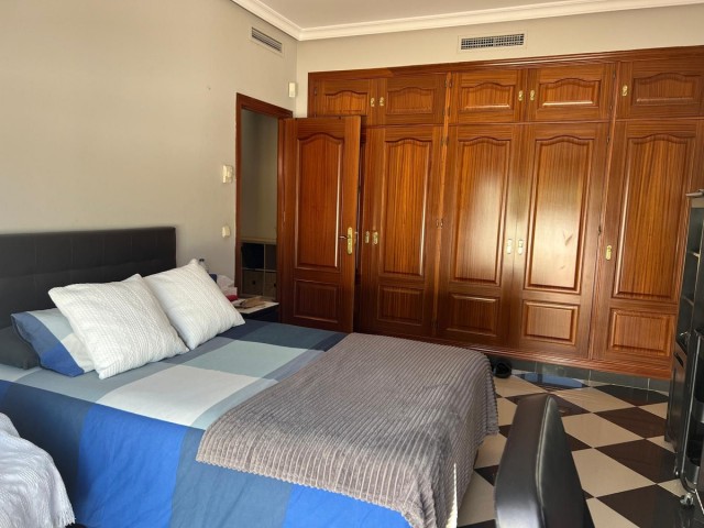 5 Bedrooms Villa in Marbella