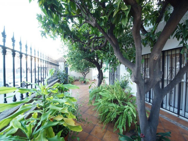 6 Schlafzimmer Reihenhaus in San Pedro de Alcántara