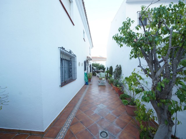 6 Schlafzimmer Reihenhaus in San Pedro de Alcántara