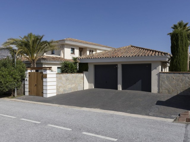 6 Bedrooms Villa in Mijas Golf