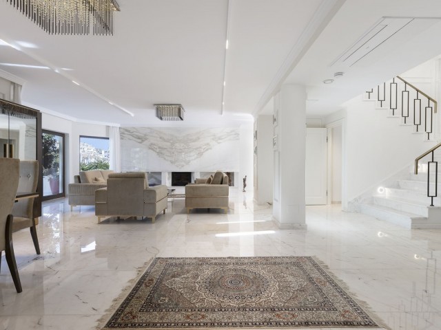 6 Bedrooms Villa in Mijas Golf