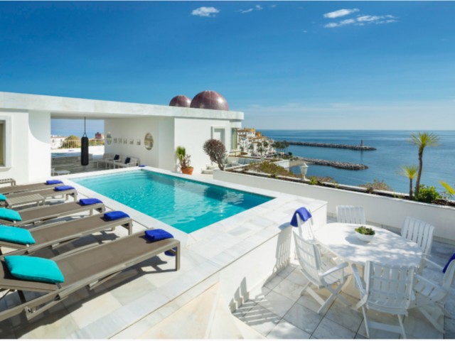Kattohuoneisto Puerto Banús