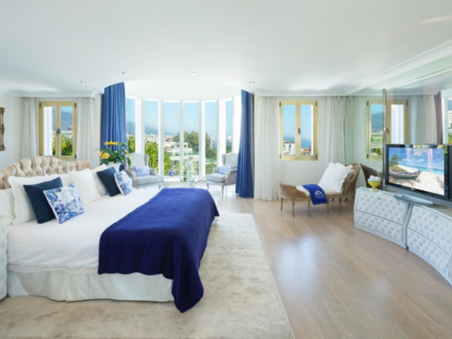Kattohuoneisto Puerto Banús