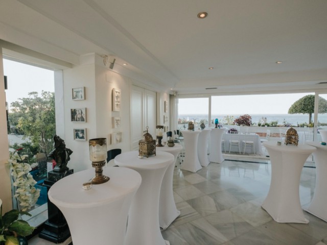 Kattohuoneisto Puerto Banús