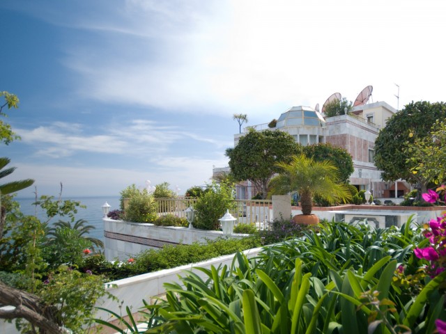 Kattohuoneisto Puerto Banús