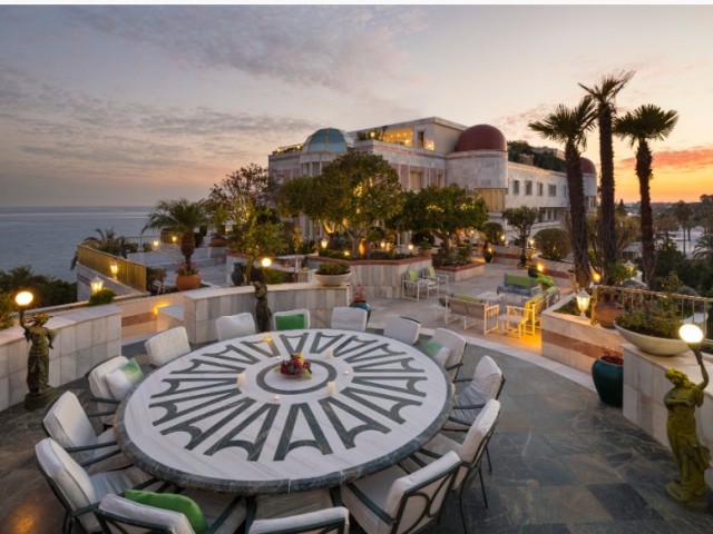 Kattohuoneisto Puerto Banús