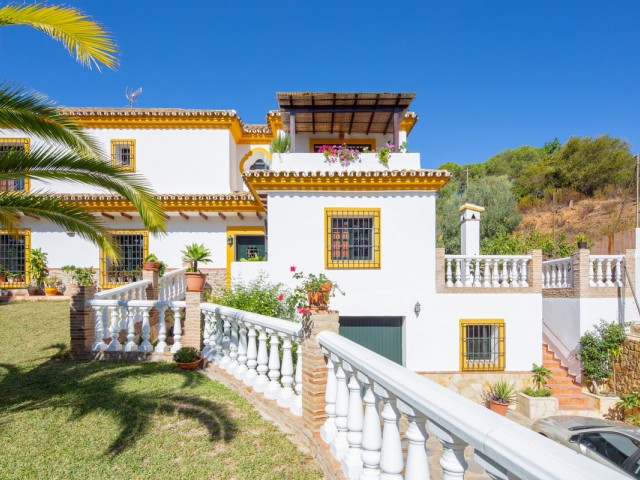 4 Sovrums Villa i Elviria