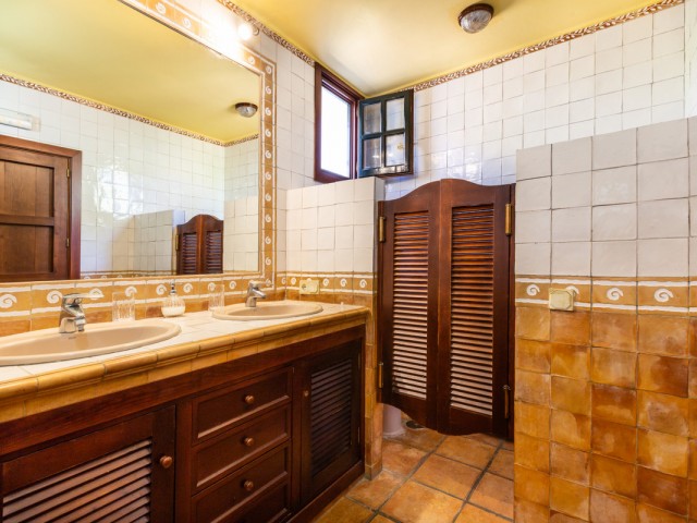 4 Sovrums Villa i Elviria
