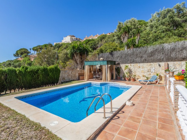 4 Sovrums Villa i Elviria
