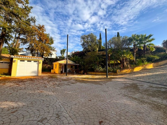 6 Sovrums Villa i Elviria