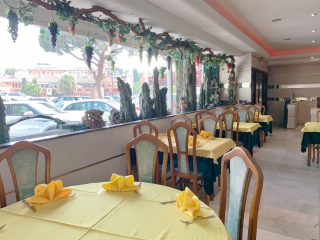 Kommerziell in Calahonda