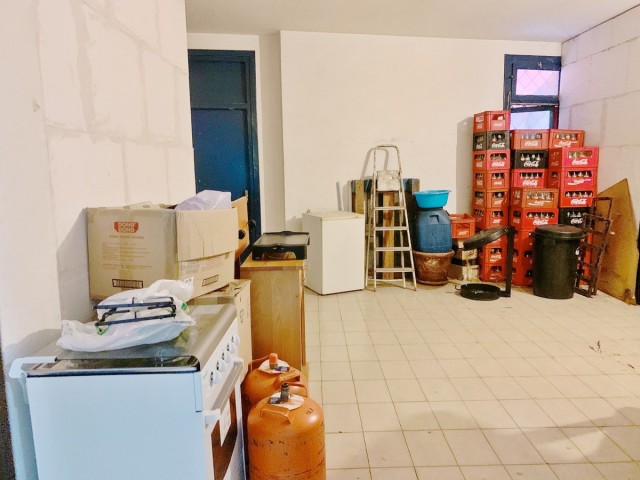 Kommerziell in Calahonda