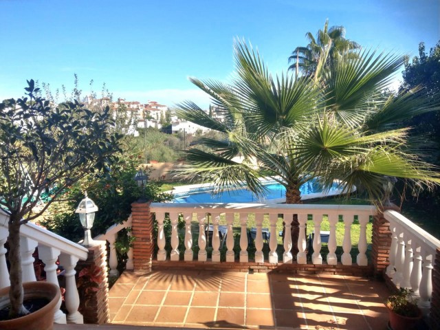 4 Schlafzimmer Villa in Sierrezuela