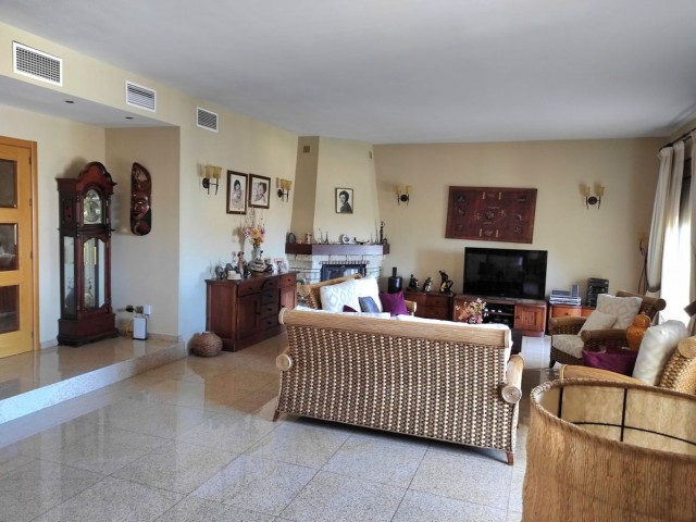 4 Schlafzimmer Villa in Sierrezuela