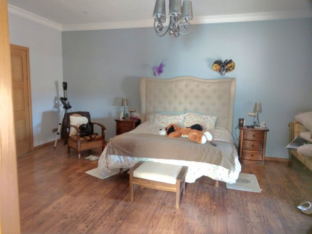 4 Schlafzimmer Villa in Sierrezuela