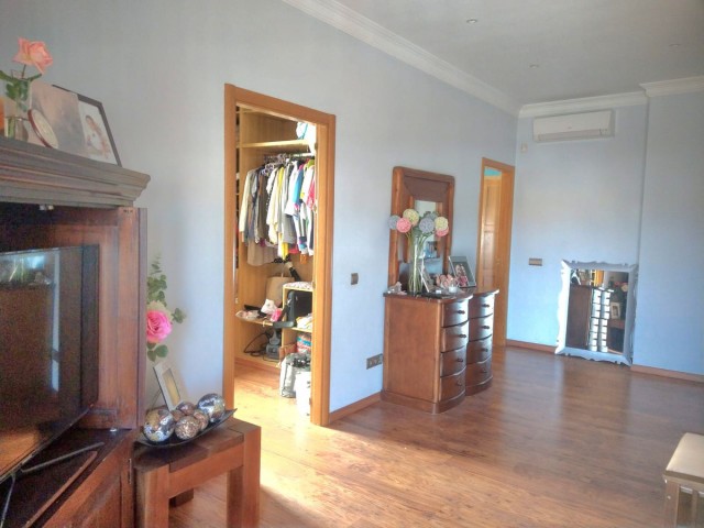 4 Schlafzimmer Villa in Sierrezuela