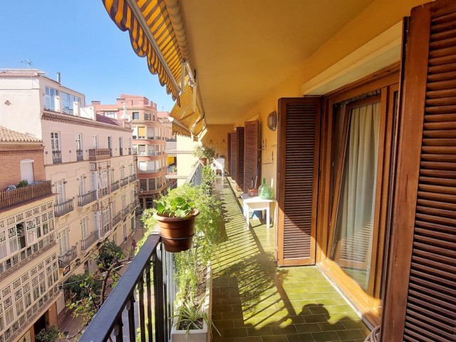 Penthouse avec 4 Chambres  à Málaga Centro