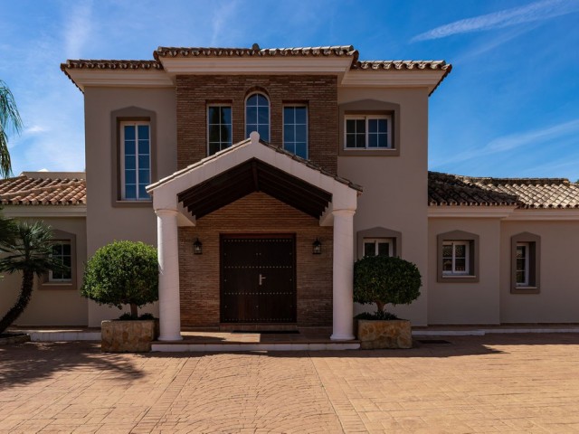 Villa avec 4 Chambres  à Mijas Golf