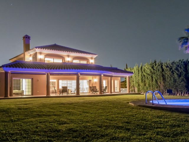 Villa avec 4 Chambres  à Mijas Golf