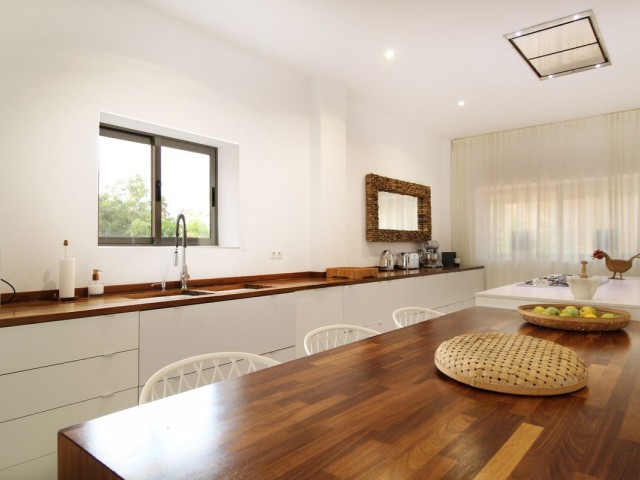 4 Soveroms Villa i Atalaya