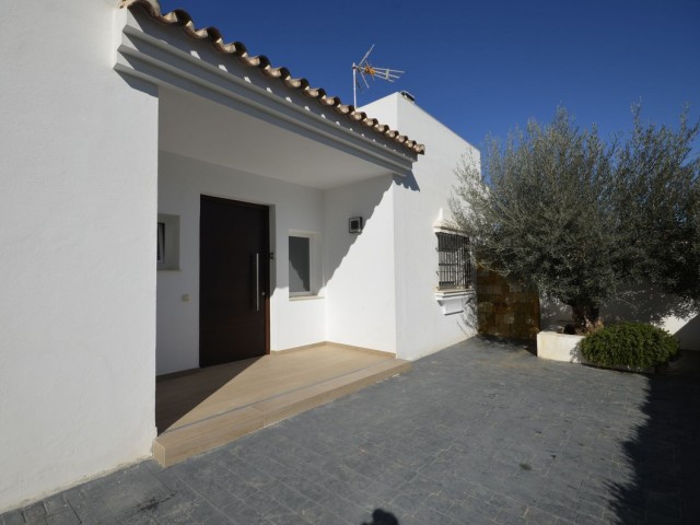 4 Sovrums Villa i Manilva