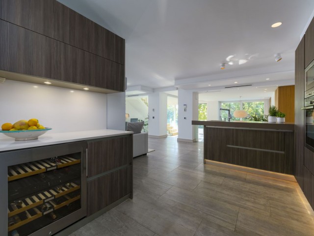 6 Slaapkamer Villa in Nueva Andalucía