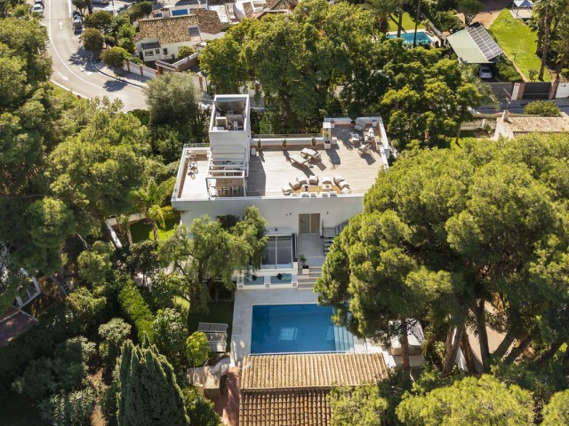 6 Slaapkamer Villa in Nueva Andalucía