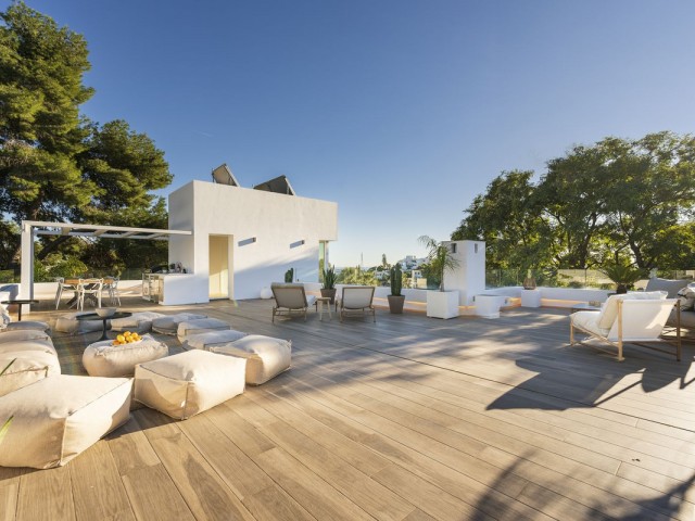 6 Slaapkamer Villa in Nueva Andalucía