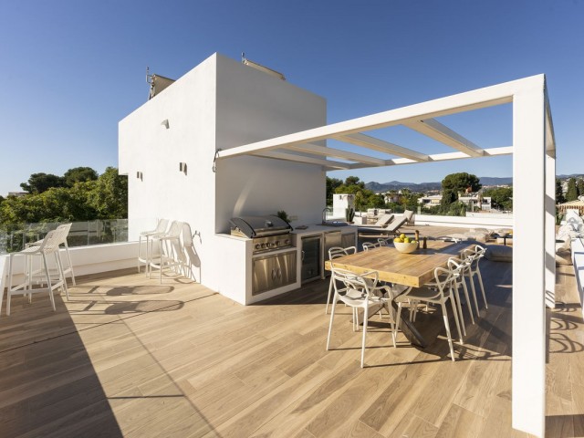 6 Slaapkamer Villa in Nueva Andalucía