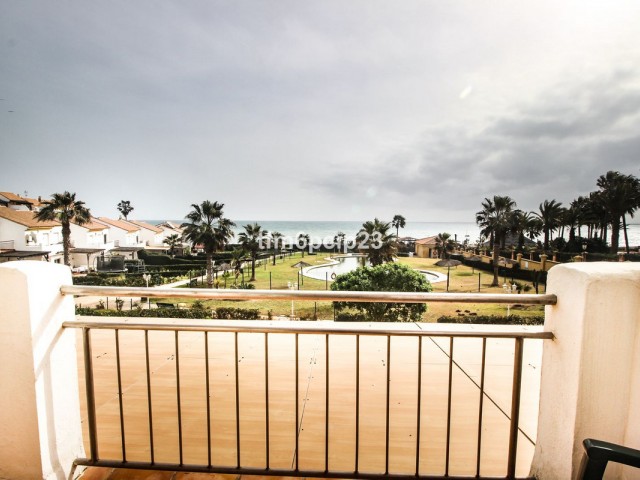 5 Slaapkamer Rijtjeshuis in La Duquesa