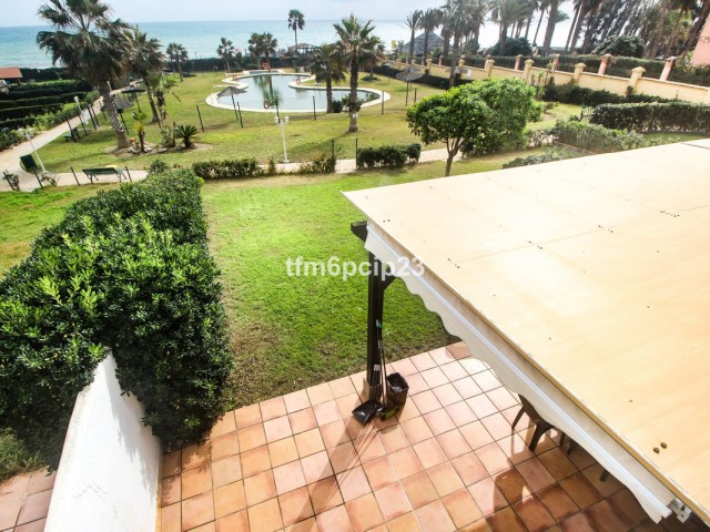 5 Slaapkamer Rijtjeshuis in La Duquesa