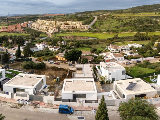 Villa con 4 Dormitorios  en Valle Romano