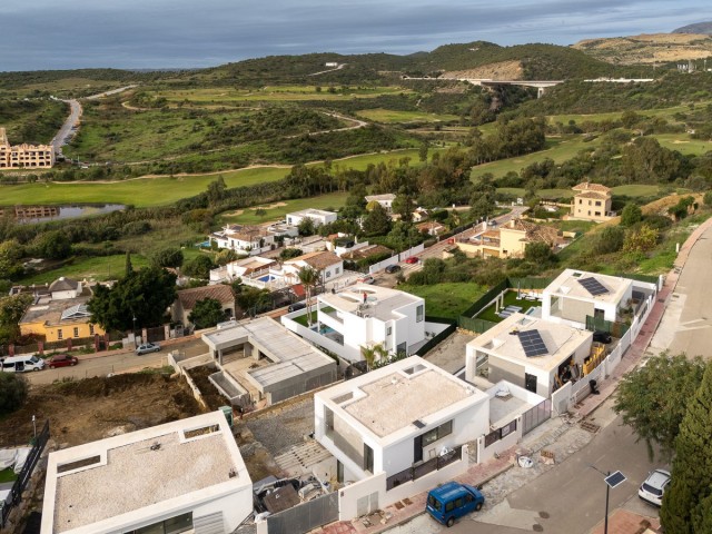 Villa con 4 Dormitorios  en Valle Romano