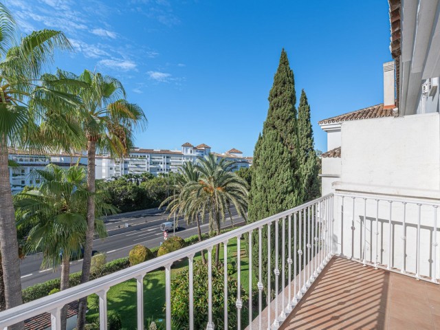3 Slaapkamer Rijtjeshuis in Puerto Banús