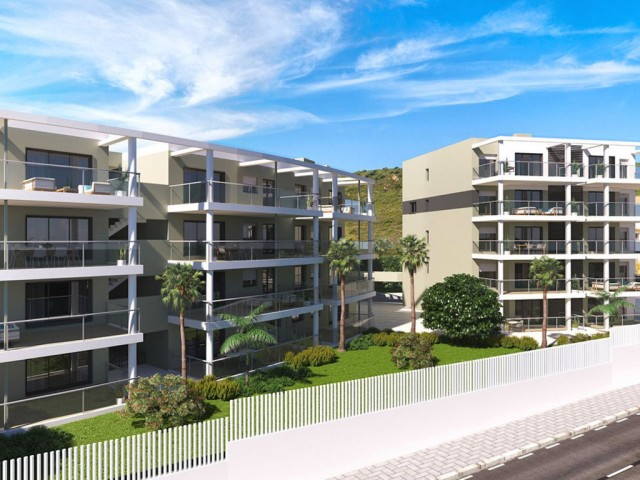 Ático con 2 Dormitorios  en Manilva