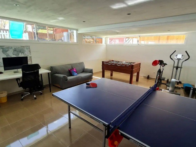 5 Bedrooms Villa in Torremolinos