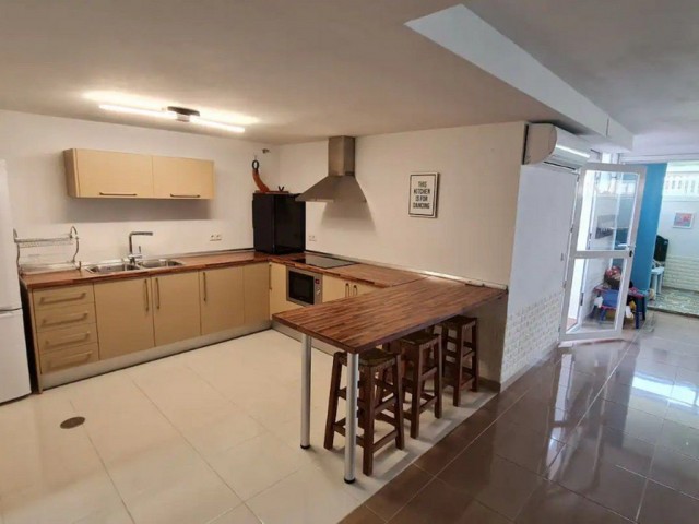 5 Bedrooms Villa in Torremolinos