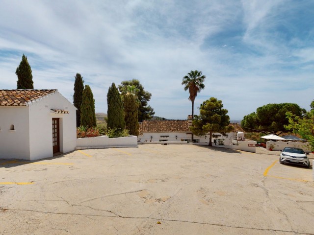 20 Bedrooms Villa in Arenas