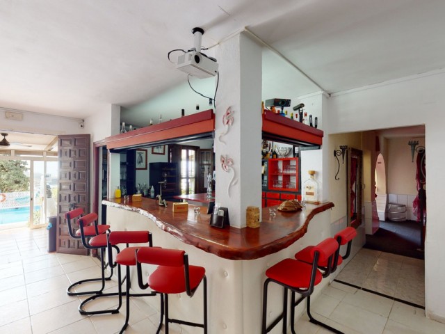 20 Bedrooms Villa in Arenas